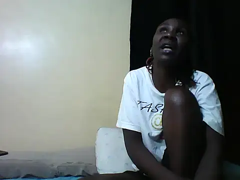 Snapshot of Bambybeauty2 chatting on 25, 6, 2026 Bambybeauty2 online show from 25, 6, 2026