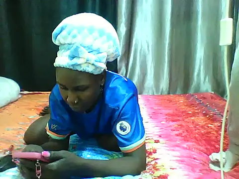 Snapshot of Bambybeauty2 chatting on 9, 7, 2026 Bambybeauty2 online show from 9, 7, 2026