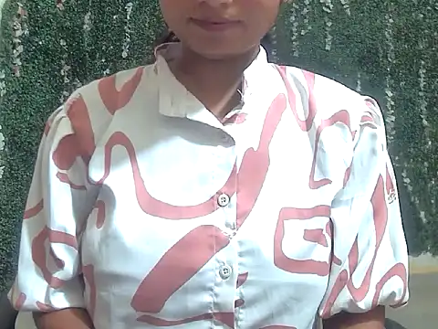 Snapshot of shallykaur chatting on 5, 6, 2026 shallykaur online show from 5, 6, 2026