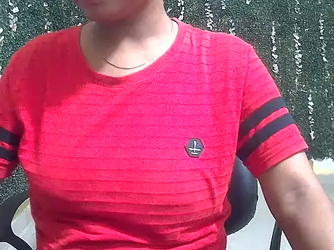 Snapshot of shallykaur chatting on 11, 6, 2026 shallykaur online show from 11, 6, 2026