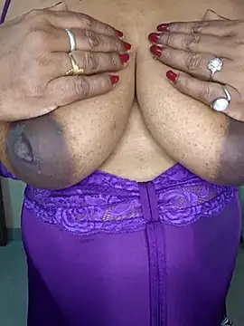 Snapshot of MISS-LOVEV chatting on 10, 7, 2026 MISS-LOVEV online show from 10, 7, 2026