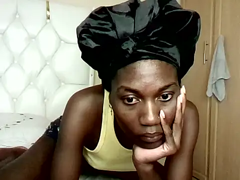 Snapshot of hornygirlzy chatting on 17, 5, 2026 hornygirlzy online show from 17, 5, 2026