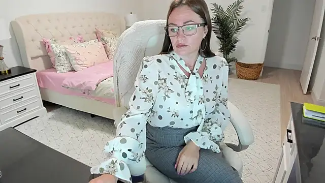 Vika73 online show from 27, 6, 2026