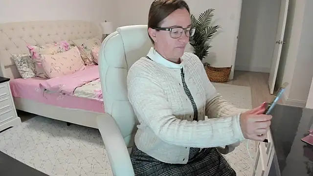 Vika73 online show from 15, 7, 2026