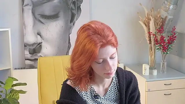 Snapshot of HaleyKoelling chatting on 18, 5, 2026 HaleyKoelling online show from 18, 5, 2026