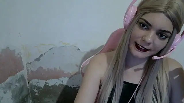 Angel Ristoww online show from 3, 6, 2026