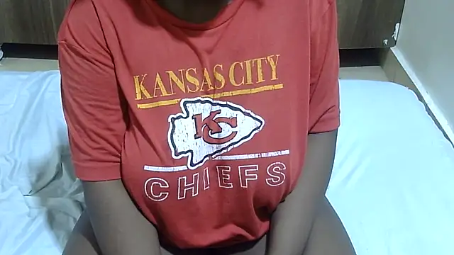 Snapshot of RawHoneyXo- chatting on 8, 6, 2026 RawHoneyXo- online show from 8, 6, 2026
