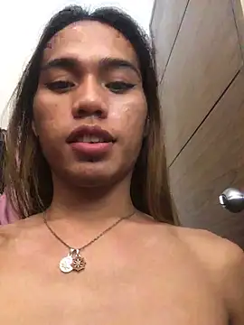 hugecock kate online show from 15, 6, 2026