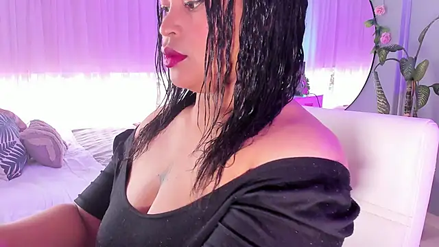 Snapshot of Bianca_DVarela chatting on 8, 6, 2026 Bianca DVarela online show from 8, 6, 2026