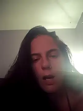 Destineecumnextdoor online show from 18, 5, 2026