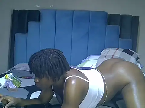 Snapshot of melanin_moon chatting on 16, 6, 2026 melanin moon online show from 16, 6, 2026