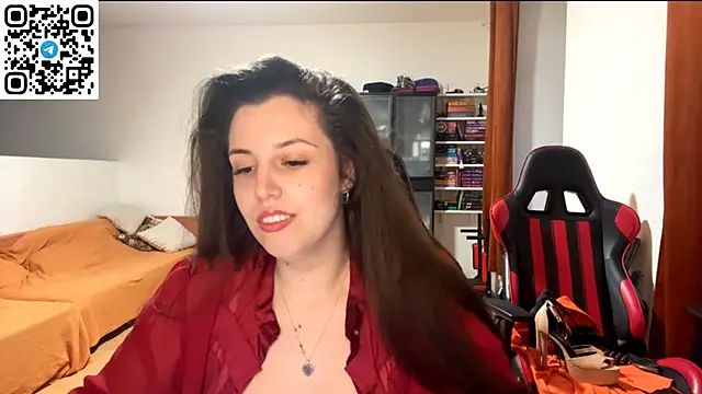 Snapshot of SweetFenomen67 chatting on 18, 6, 2026 SweetFenomen67 online show from 18, 6, 2026