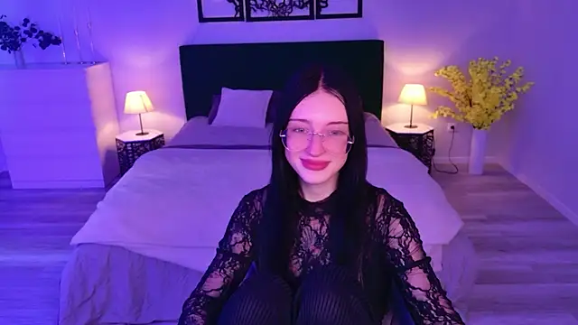 Snapshot of AlexisBliss chatting on 12, 7, 2026 AlexisBliss online show from 12, 7, 2026