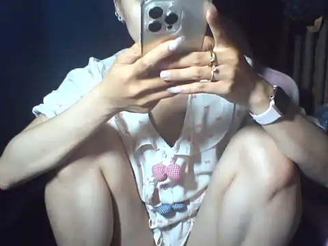 Snapshot of -Kina-a chatting on 21, 5, 2026 -Kina-a online show from 21, 5, 2026