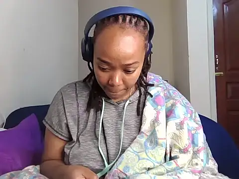 Snapshot of atara_seren chatting on 16, 6, 2026 atara seren online show from 16, 6, 2026