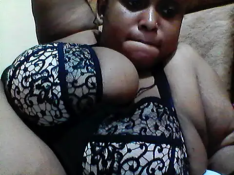 Snapshot of Pretty_sandrah chatting on 13, 7, 2026 Pretty sandrah online show from 13, 7, 2026