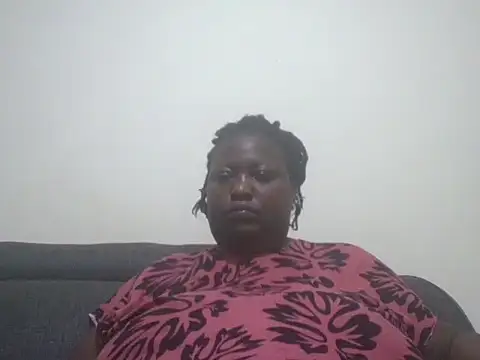 Snapshot of fat_ebonyqueen chatting on 24, 5, 2026 fat ebonyqueen online show from 24, 5, 2026