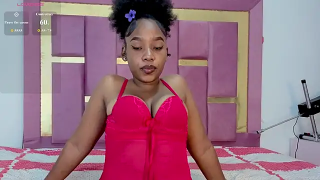 Snapshot of ArianaMadisson chatting on 13, 6, 2026 ArianaMadisson online show from 13, 6, 2026
