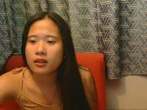 Snapshot of petiteasian_pinaygirl chatting on 9, 6, 2026 petiteasian pinaygirl online show from 9, 6, 2026