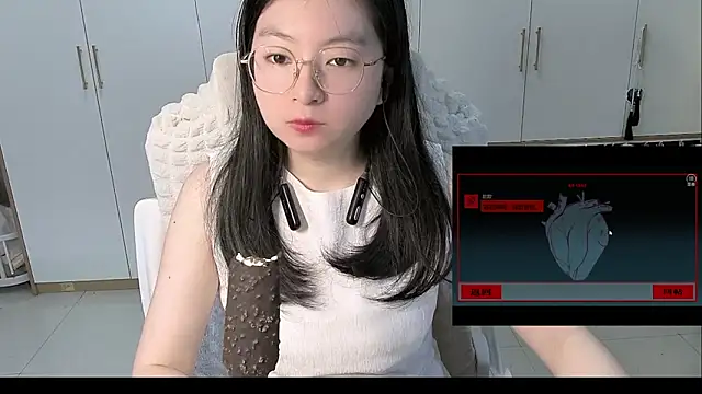 Snapshot of Erya-369 chatting on 13, 6, 2026 Erya-369 online show from 13, 6, 2026