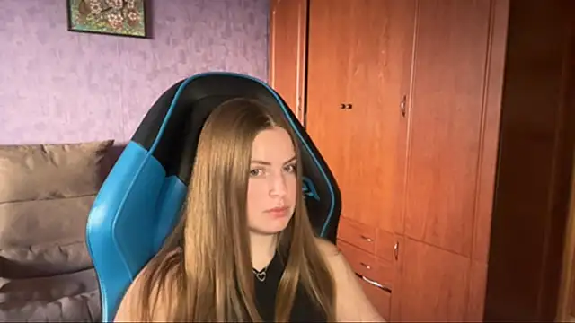 Snapshot of SilkSinner_ chatting on 1, 6, 2026 SilkSinner online show from 1, 6, 2026
