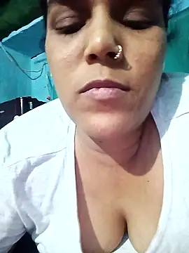 Snapshot of ritu4 chatting on 27, 5, 2026 ritu4 online show from 27, 5, 2026