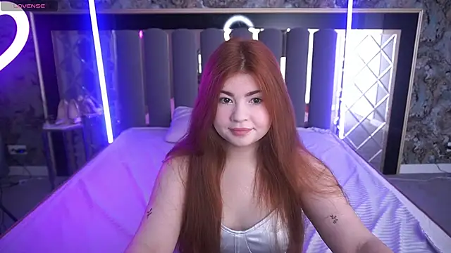 Snapshot of RosaAmour chatting on 10, 6, 2026 RosaAmour online show from 10, 6, 2026