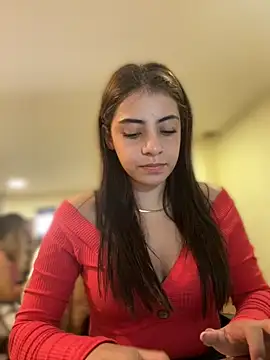 Snapshot of Hanna_Cruz_ chatting on 9, 7, 2026 Hanna Cruz online show from 9, 7, 2026