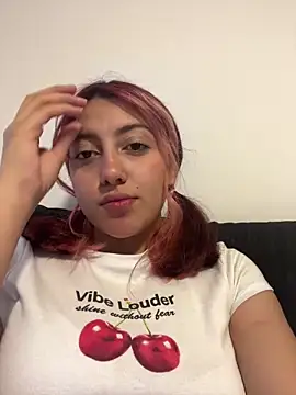 Snapshot of Emma_Cut chatting on 29, 5, 2026 Emma Cut online show from 29, 5, 2026