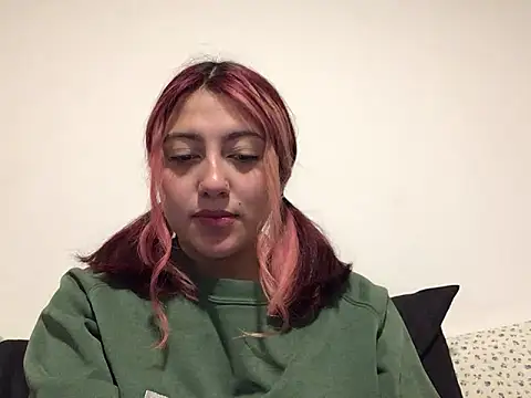 Snapshot of Emma_Cut chatting on 30, 5, 2026 Emma Cut online show from 30, 5, 2026