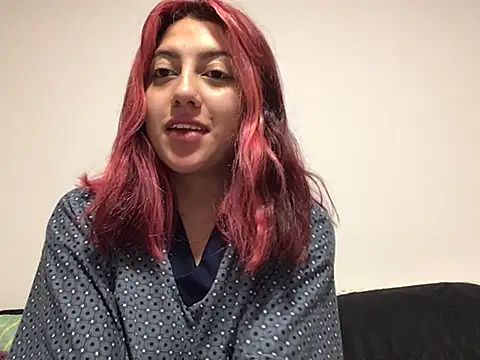Snapshot of Emma_Cut chatting on 9, 6, 2026 Emma Cut online show from 9, 6, 2026