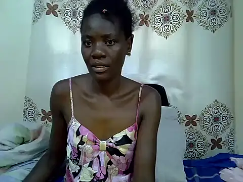 Snapshot of PetiteMelaninn chatting on 3, 6, 2026 PetiteMelaninn online show from 3, 6, 2026