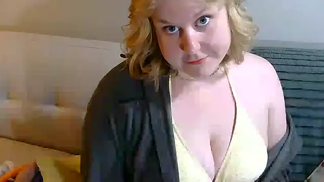 Snapshot of heyheyitssage chatting on 23, 5, 2026 heyheyitssage online show from 23, 5, 2026