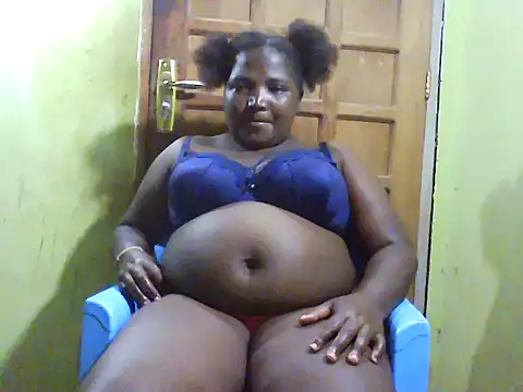 Snapshot of Sweetythighs chatting on 7, 7, 2026 Sweetythighs online show from 7, 7, 2026