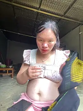 Snapshot of Suki-love chatting on 18, 6, 2026 Suki-love online show from 18, 6, 2026