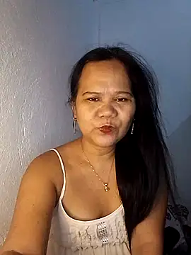 Snapshot of missLiLy07 chatting on 20, 5, 2026 missLiLy07 online show from 20, 5, 2026