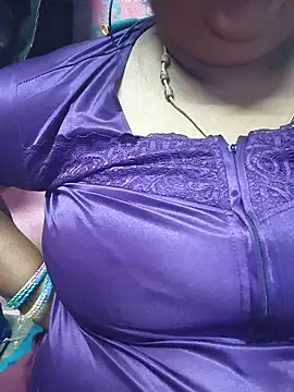 Snapshot of geetha431 chatting on 7, 6, 2026 geetha431 online show from 7, 6, 2026