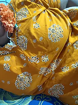Snapshot of geetha431 chatting on 19, 7, 2026 geetha431 online show from 19, 7, 2026