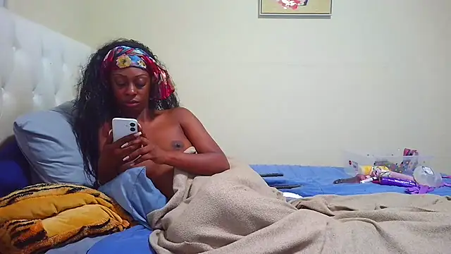 Snapshot of Prettylondond chatting on 17, 7, 2026 Prettylondond online show from 17, 7, 2026