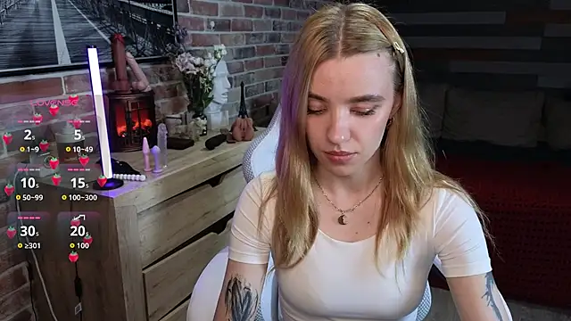 Snapshot of eva_swetty chatting on 3, 6, 2026 eva swetty online show from 3, 6, 2026