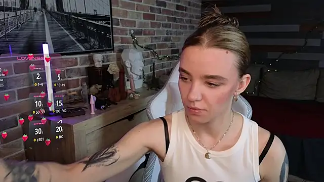Snapshot of eva_swetty chatting on 14, 6, 2026 eva swetty online show from 14, 6, 2026