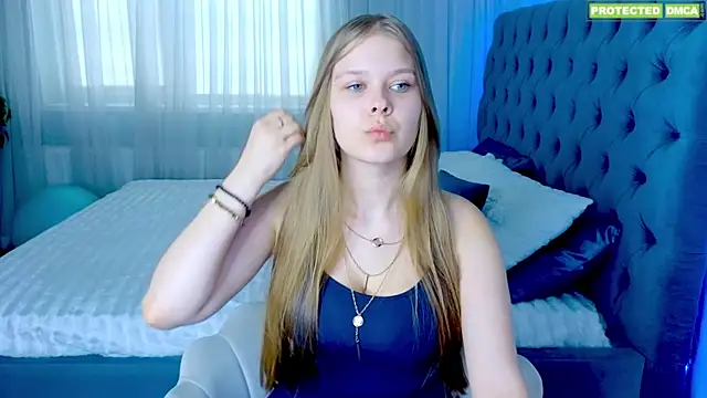 Snapshot of Helena_TVS chatting on 7, 7, 2026 Helena TVS online show from 7, 7, 2026