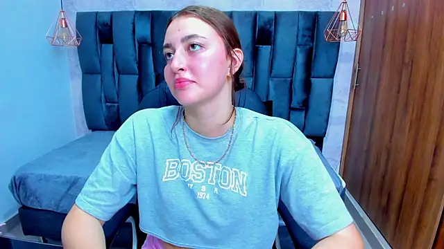 Snapshot of Miel_ferrer chatting on 6, 7, 2026 Miel ferrer online show from 6, 7, 2026