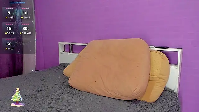 NicolePepper online show from 31, 1, 2025