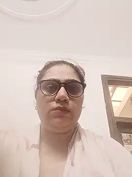 Snapshot of yourchahat27 chatting on 11, 6, 2026 yourchahat27 online show from 11, 6, 2026