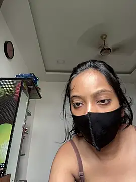 Snapshot of livia_dolls chatting on 11, 6, 2026 livia dolls online show from 11, 6, 2026
