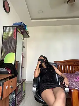 Snapshot of livia_dolls chatting on 12, 6, 2026 livia dolls online show from 12, 6, 2026