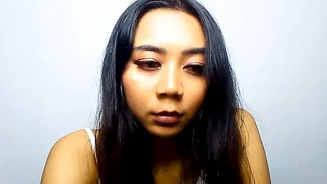 KristieOrtmann online show from 25, 6, 2026