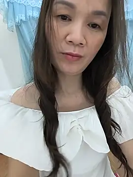 Lye lovely online show from 2, 7, 2026