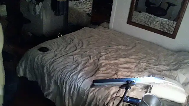 Snapshot of Clevername90 chatting on 22, 9, 2025 Clevername90 online show from 22, 9, 2025